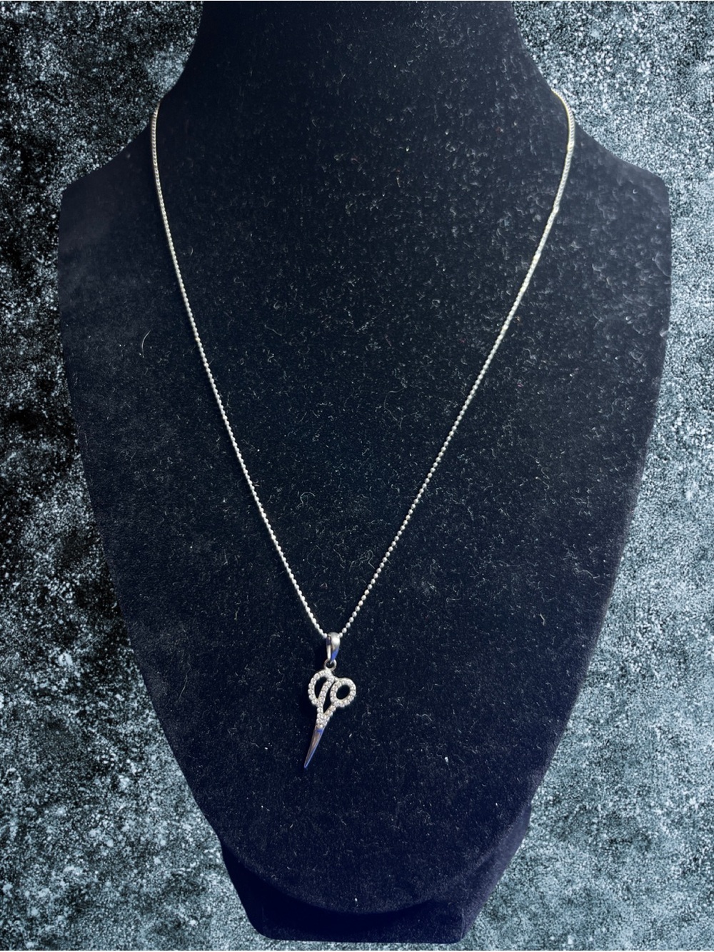 925 Sterling Silver Hairdresser scissors Crystals pendant necklace